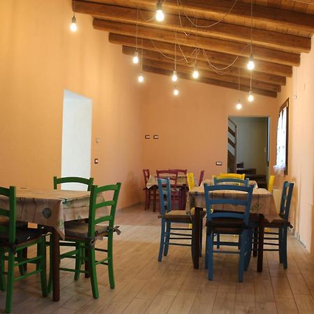 Sa Domu Beccia B&B Uras Ngoại thất bức ảnh