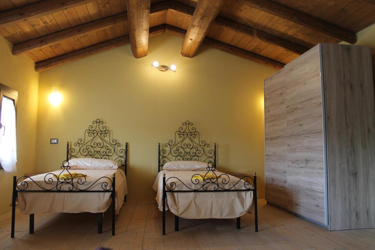 Sa Domu Beccia B&B Uras Ngoại thất bức ảnh