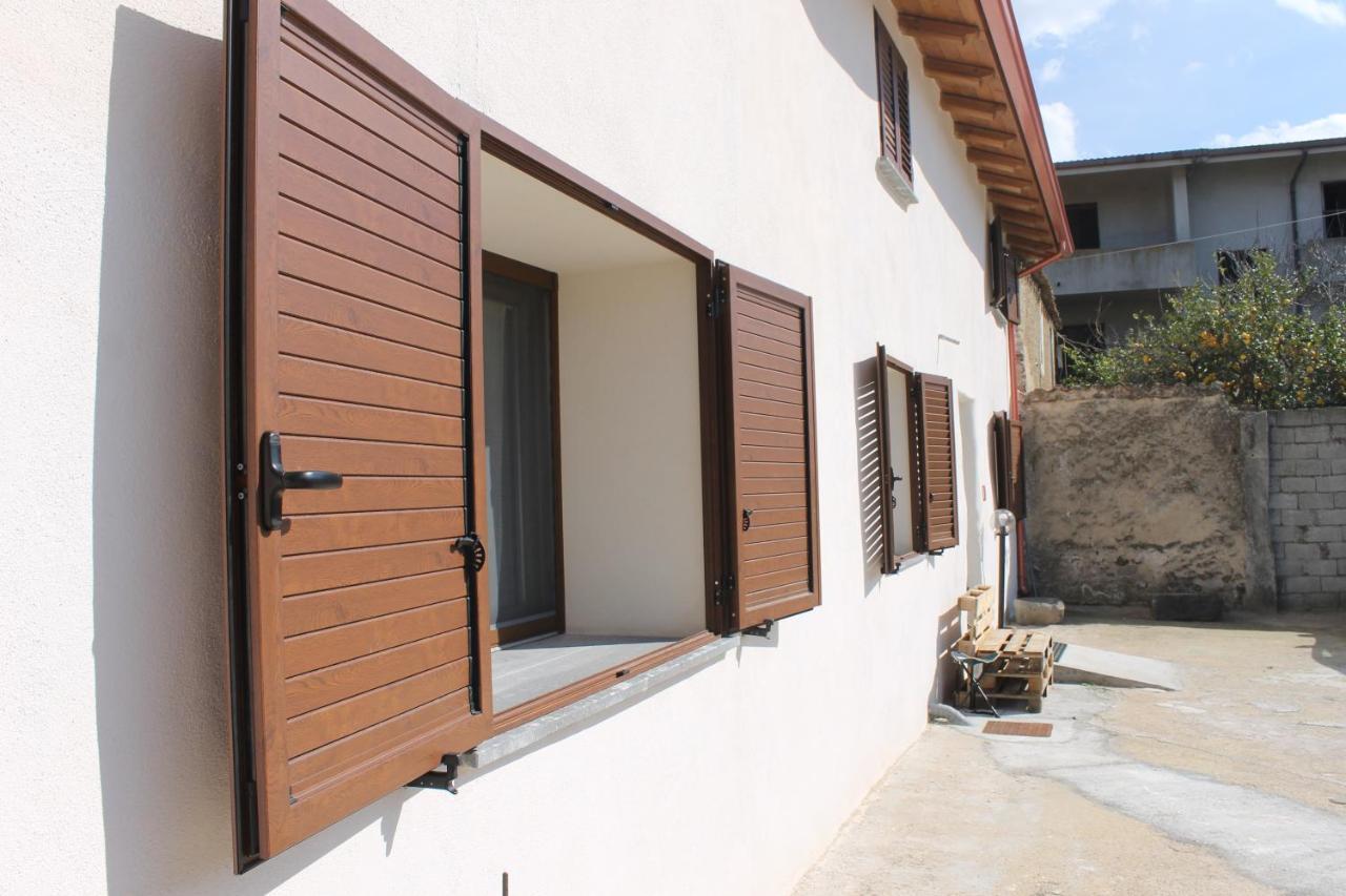 Sa Domu Beccia B&B Uras Ngoại thất bức ảnh